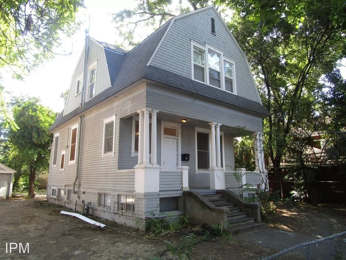 527 Cherry St, Chico, CA 95928 House Rental in Chico, CA