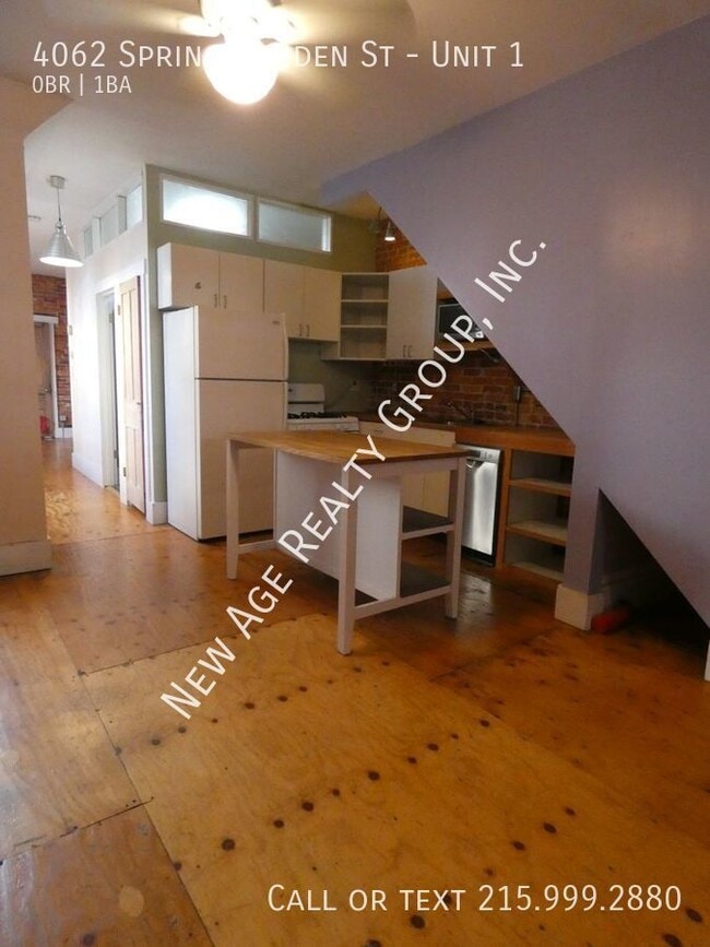 Building Photo - Enormous Studio Apartment in West Philly!