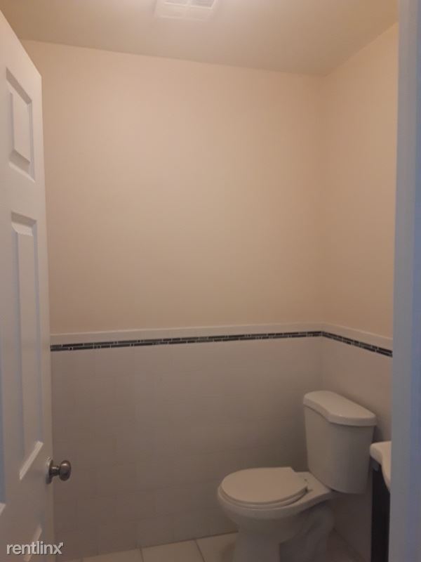 Foto del edificio - 3 br, 1 bath Townhome - 146 Ripley Pl