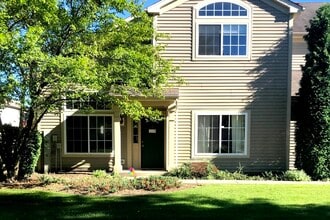 Building Photo - 3642 Roanoke Ave