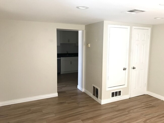 Photo - Charming 1 bedroom 1 bathroom House