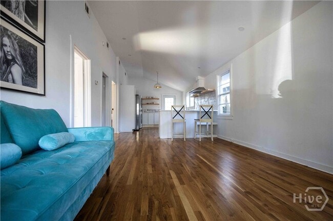 Foto del edificio - 731 E 34th St