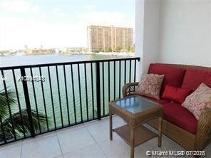 Foto del edificio - 1700 N Bay Rd