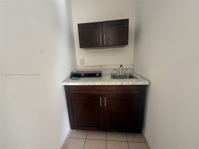 Foto del edificio - 233 NW 45th Ave