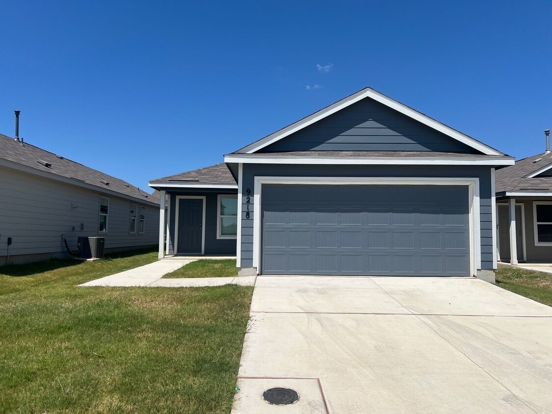 Primary Photo - Charming 3/2 Home in Navarro Ranch