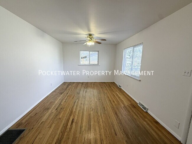 Foto del edificio - 266 Berwick Ave