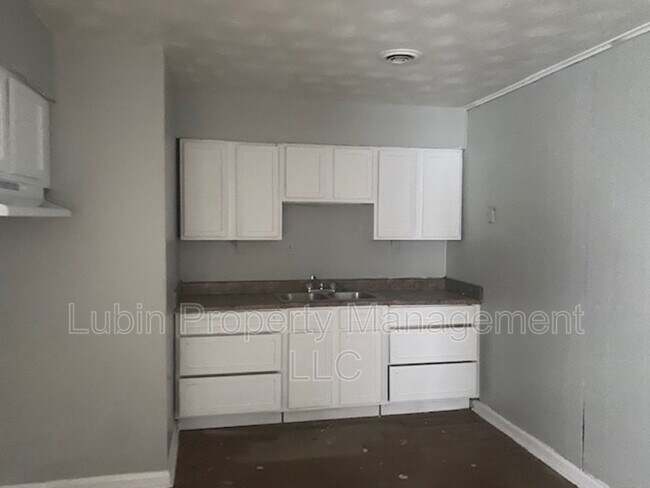 Foto del edificio - 3277 Spring Valley Cove