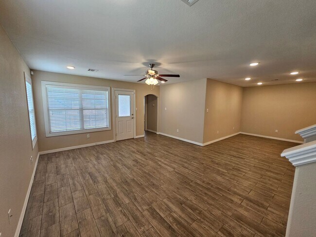 Foto del edificio - Beautiful 3B/2B Townhome in Chaffee Crossi...