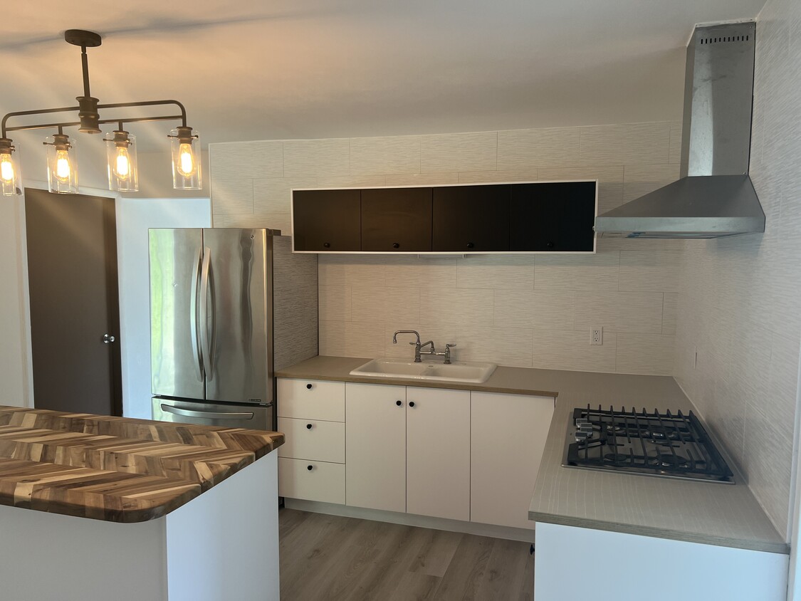 Primary Photo - W153N9721 Neptune Dr