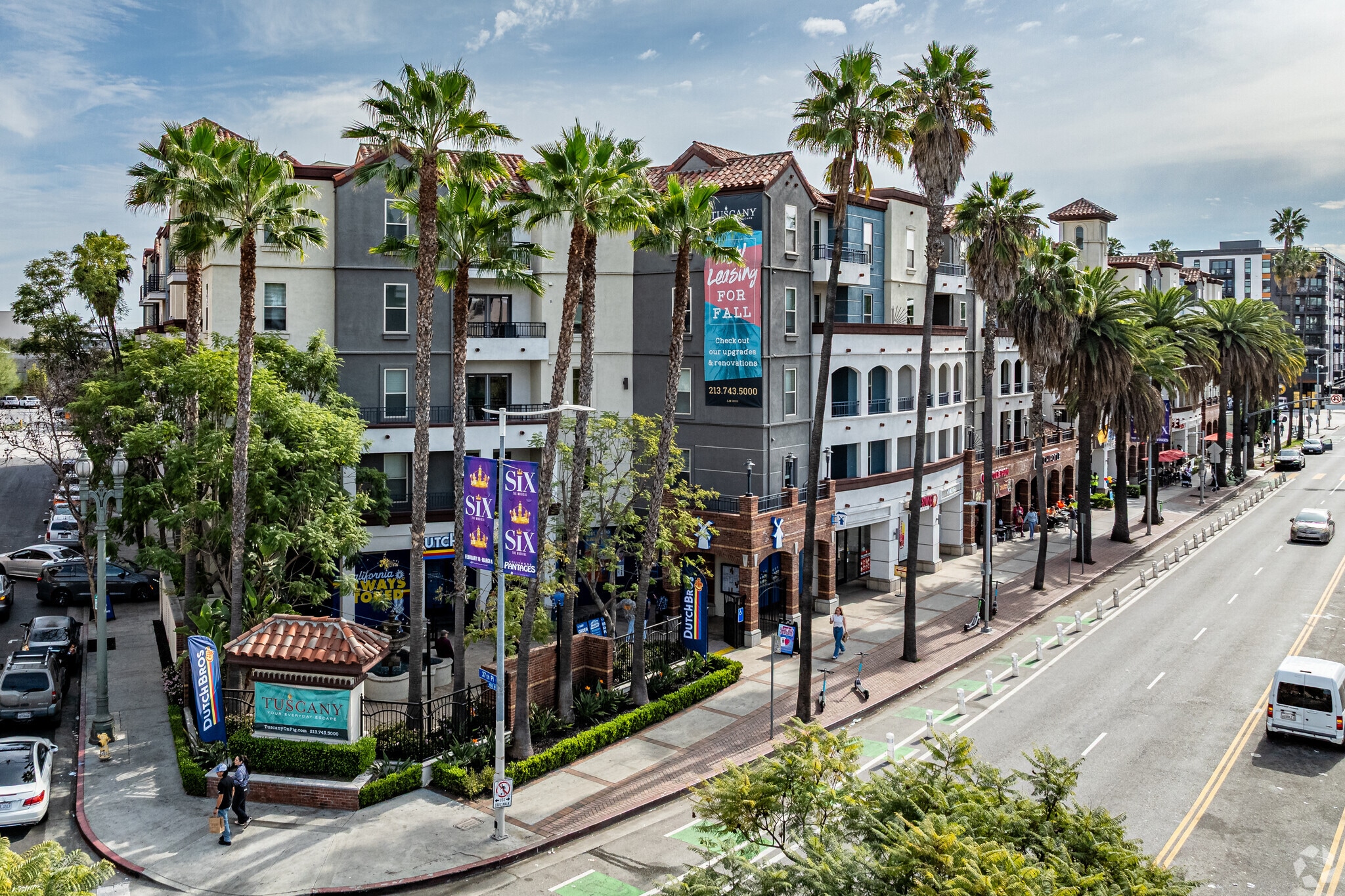 3770 South Figueroa Street