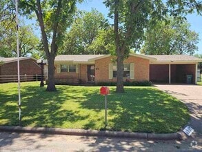 Building Photo - 1307 Mary Dr