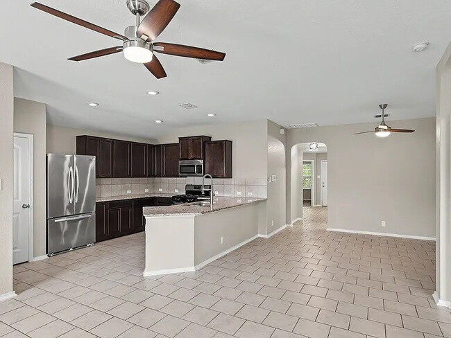 Building Photo - 139 Kildeer Creek