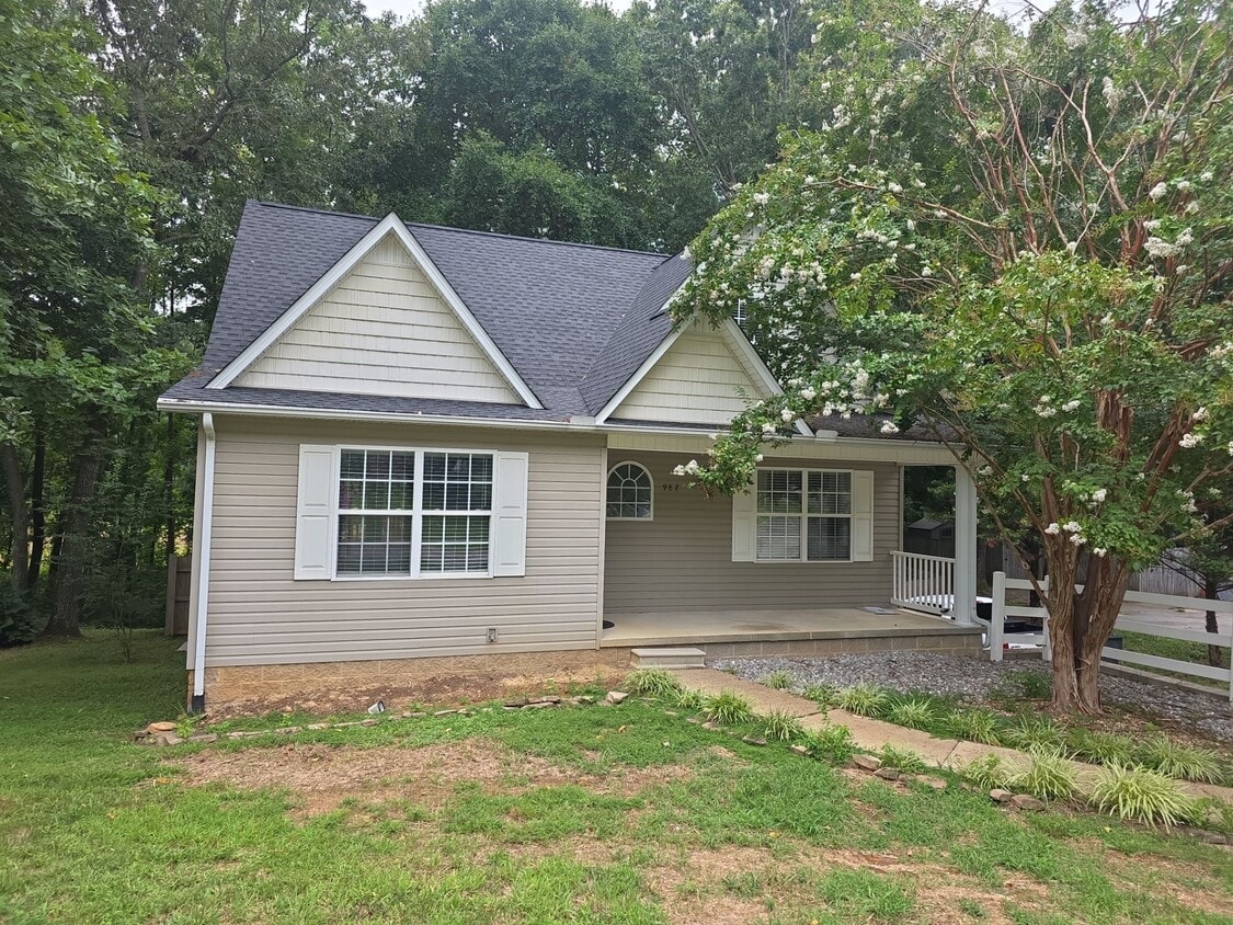 Foto principal - 982 Emily Ln