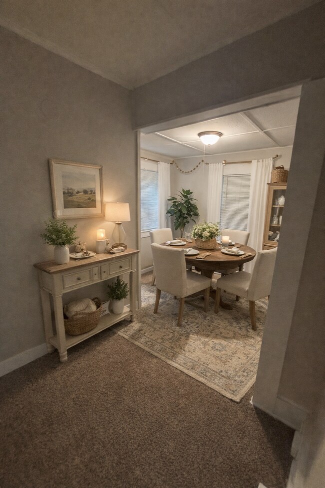 Building Photo - AVAILABLE NOW! MOVE IN SPECIAL! 3 Bedroom, 2 Bathroom in Kansas City! $1,350