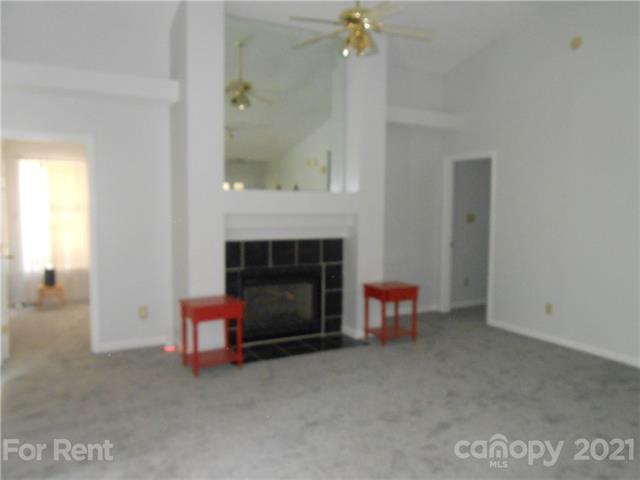 Building Photo - 7502 Crestside Ln