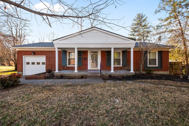 Foto del edificio - 318 Castleview Dr