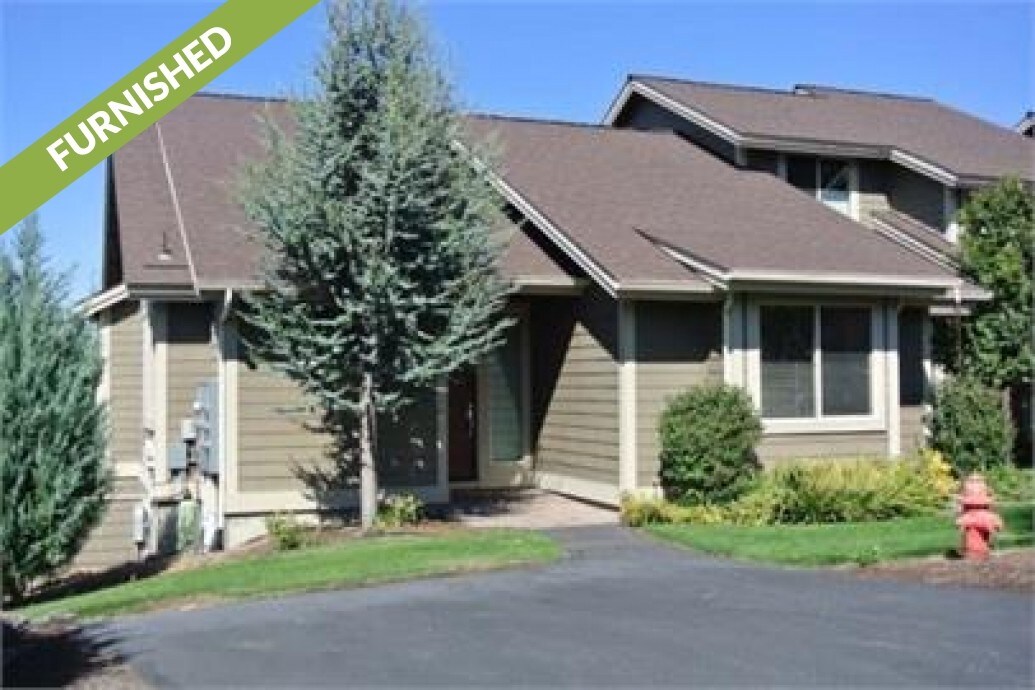 10931 Village Loop, Redmond, OR 97756 Townhome Rentals in Redmond OR