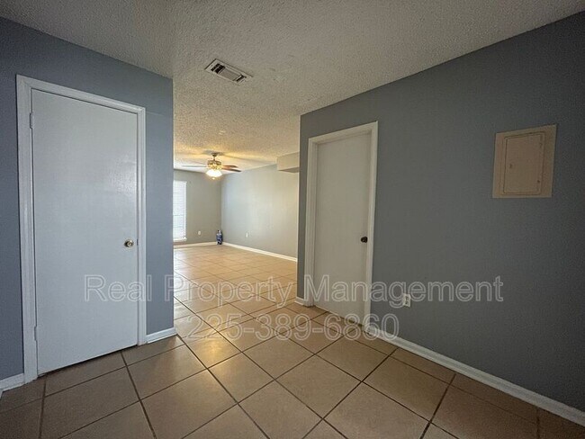 Foto del edificio - 1724 Brightside Dr