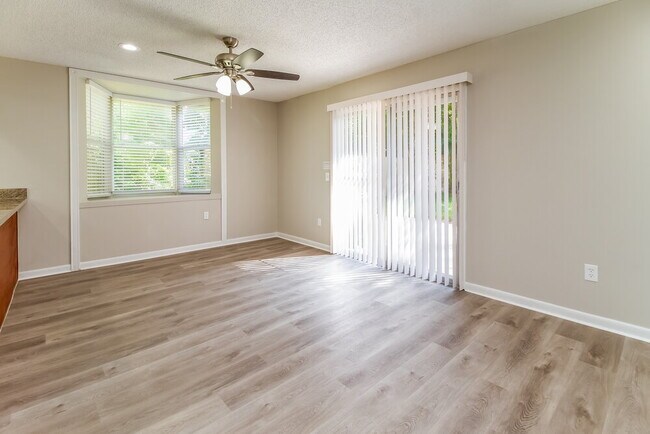 Building Photo - 188 Ronnie Dr