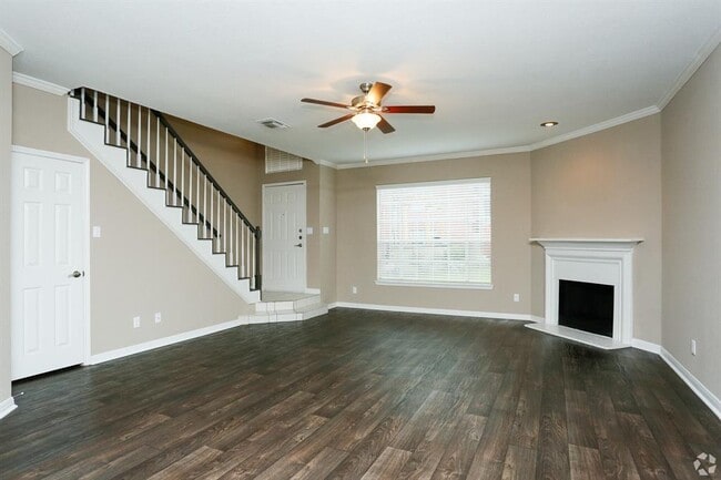 Foto del edificio - 2700 Holly Hall St