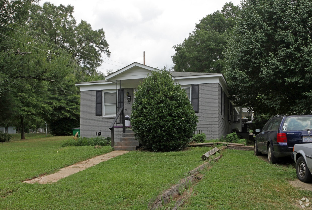 Primary Photo - 3009-3013 Sandlewood Rd