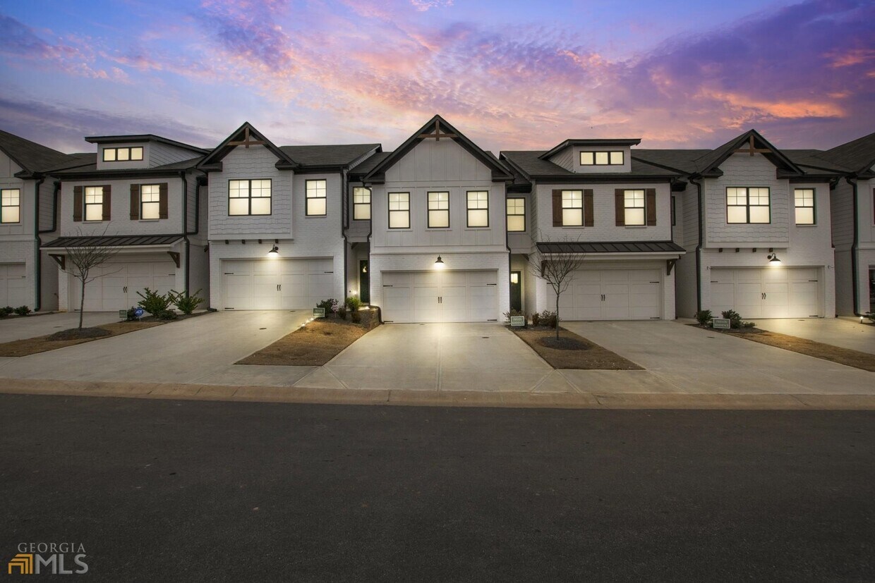 Primary Photo - 19 Caison Dr