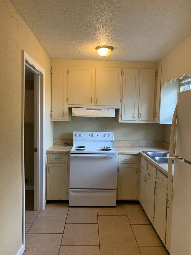 Foto del edificio - 1305 Breckenridge Dr