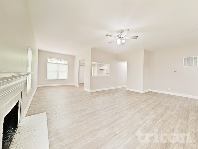 Foto del edificio - 1725 Josie St