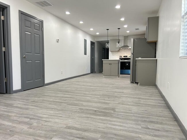 Building Photo - 1477 Olive St SW