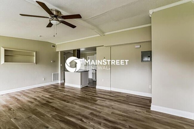 Foto del edificio - 3 Bedroom Pet-Friendly Home in ORLANDO, FL...