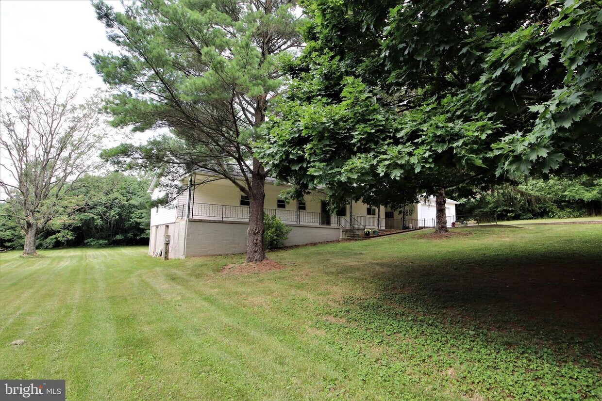 Primary Photo - 21127 Mt Aetna Rd