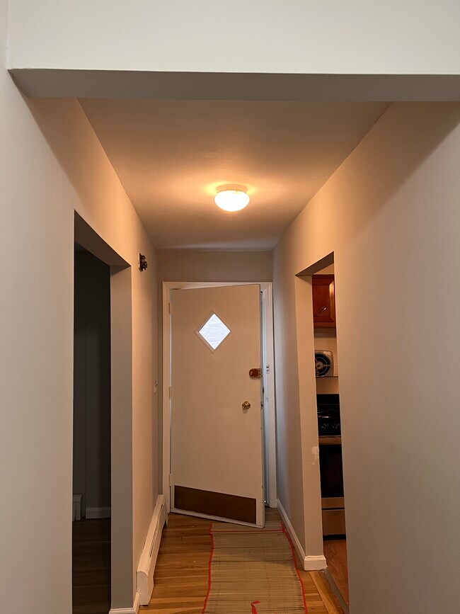 Entry - 301 Rich Ave