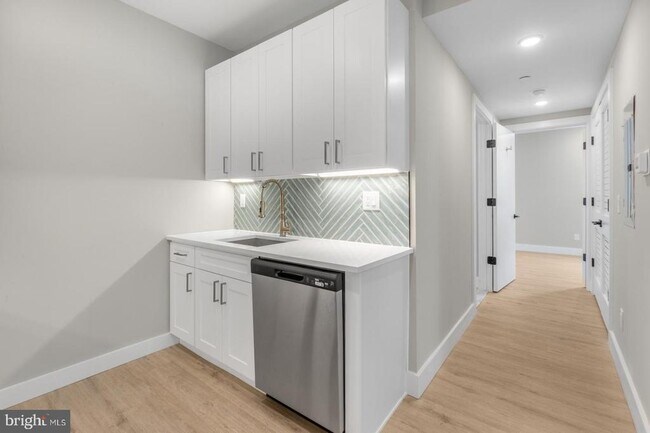 Foto del edificio - 1144 Frankford Ave