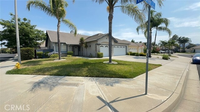 Building Photo - 41146 Lorient Ct