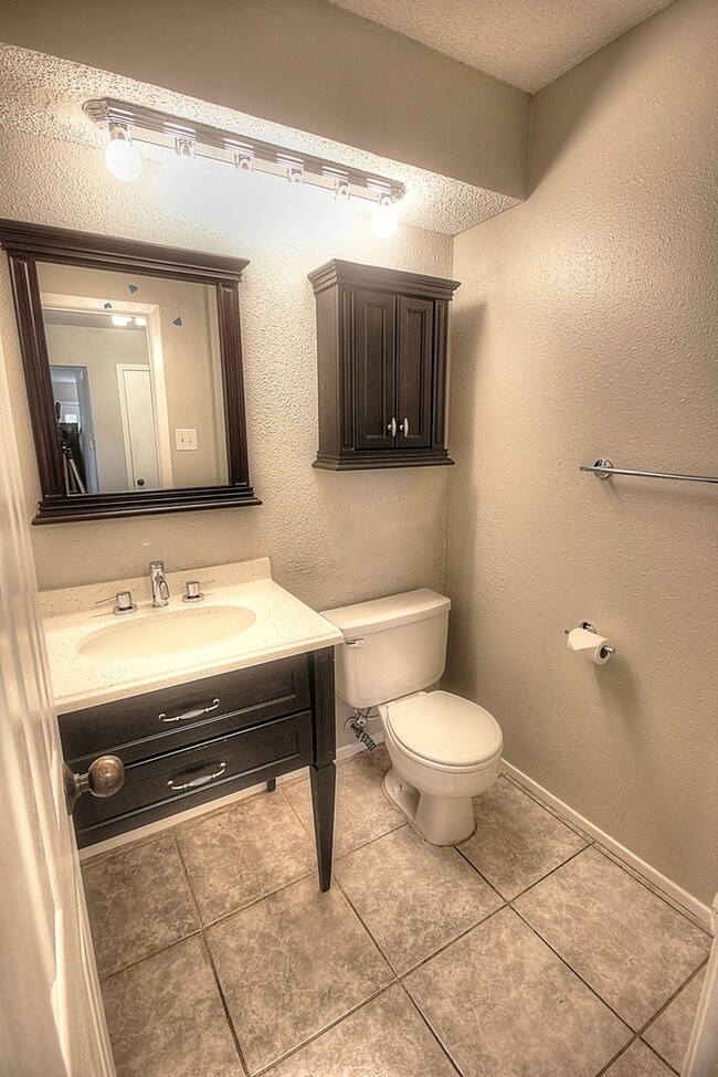 Building Photo - 8400 Jamestown Dr