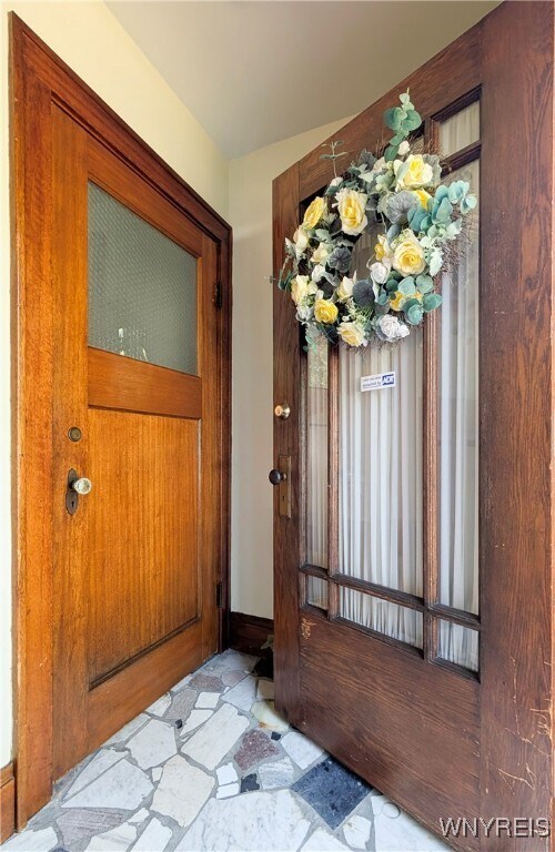 Foto del edificio - 95 Rand Ave