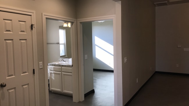 Building Photo - MUST SEE!!! Brand New 3 Bed 2 Bath Duplex in Chisholm School District!