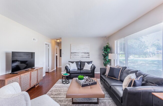 Foto del edificio - 569 Mapleview Dr