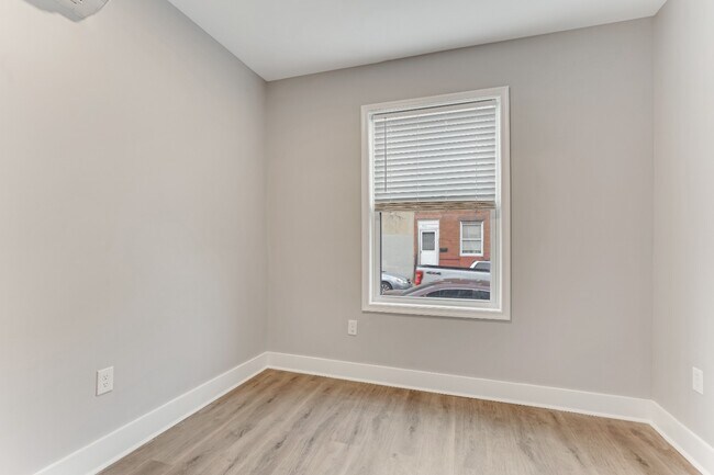 Foto del edificio - 304 E Ontario St