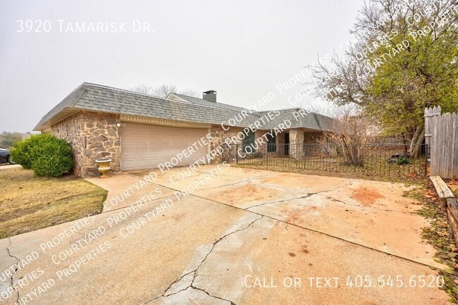 Photo - 3920 Tamarisk Dr House