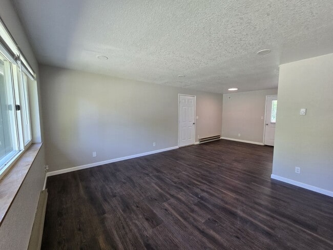 Building Photo - 444 Corona Loop Rd