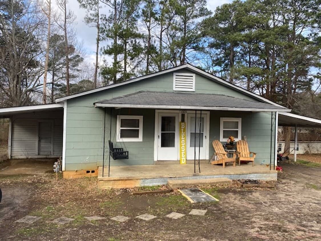 Primary Photo - 1005 Blanchard Dr