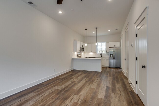 Building Photo - 2046 Morrison Ridge Dr