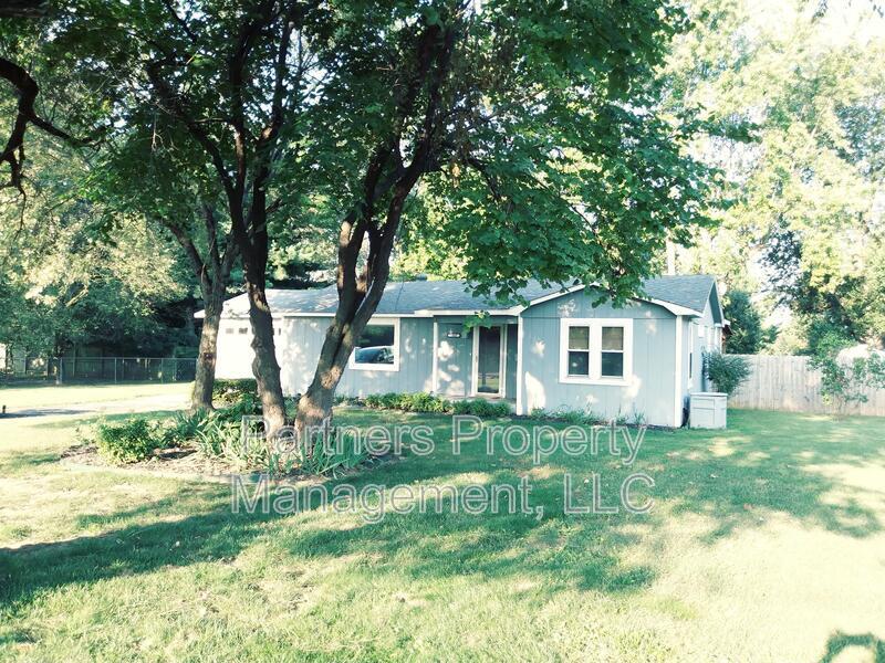 Foto principal - 1443 North Porter Road