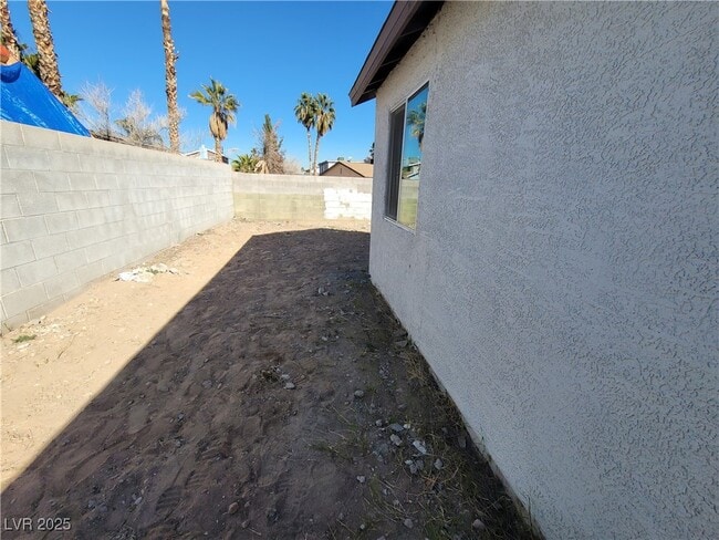 Building Photo - 7324 Empress Dr