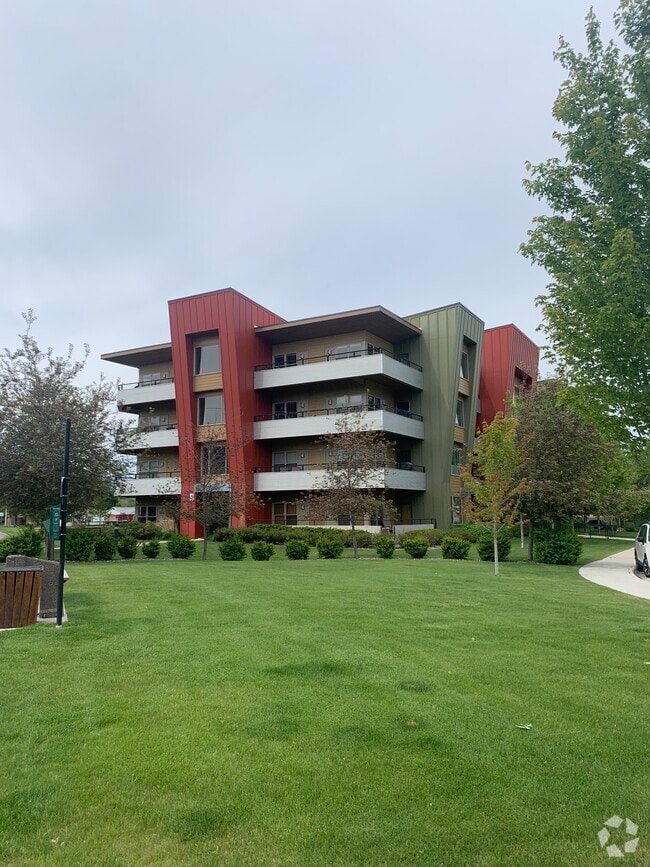 Fully furnished and right on the Bitterroot Trail!!! - 2101 Dearborn Ave