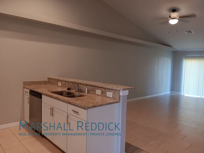 Foto del edificio - 1026-1030 Andalusia Blvd
