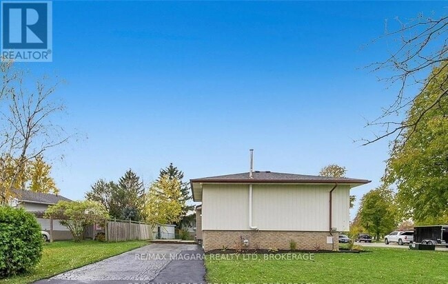 Building Photo - 4102 Brookdale Dr