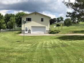 Building Photo - 384 Sand Branch Rd