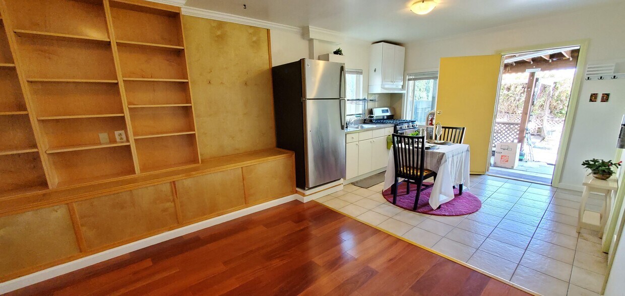 Primary Photo - 2700 Rawson St
